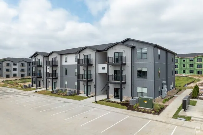 hearthstone-at-autumn-hollow-wentzville-mo-building-photo