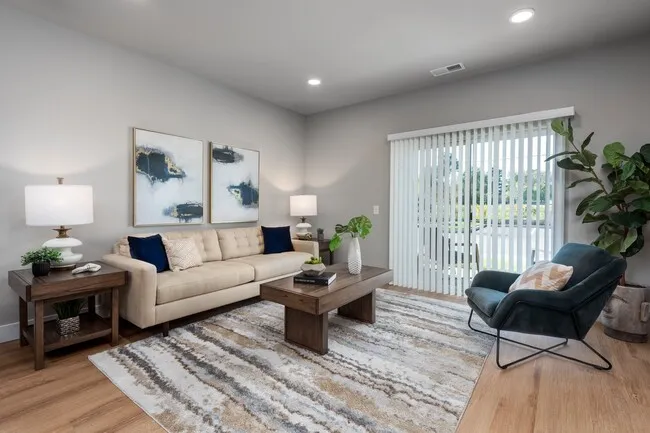 the-sullivan-lake-saint-louis-mo-building-photo (13)