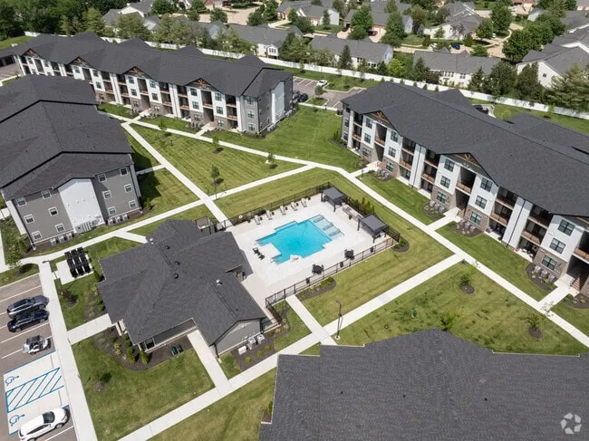 the-sullivan-lake-saint-louis-mo-building-photo (14)