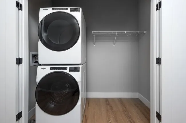 the-sullivan-lake-saint-louis-mo-building-photo (15)