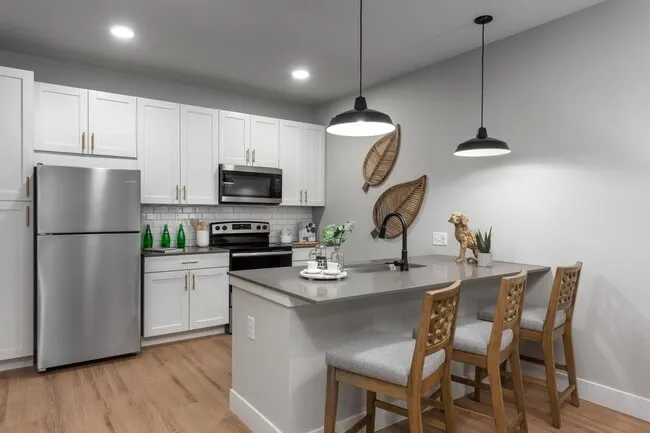 the-sullivan-lake-saint-louis-mo-building-photo (24)